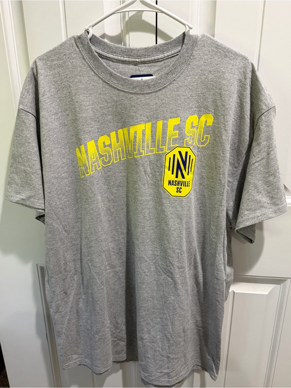 Nashville SC MLS Men’s XL T Shirt Gray Yellow Soccer NWT $29.99